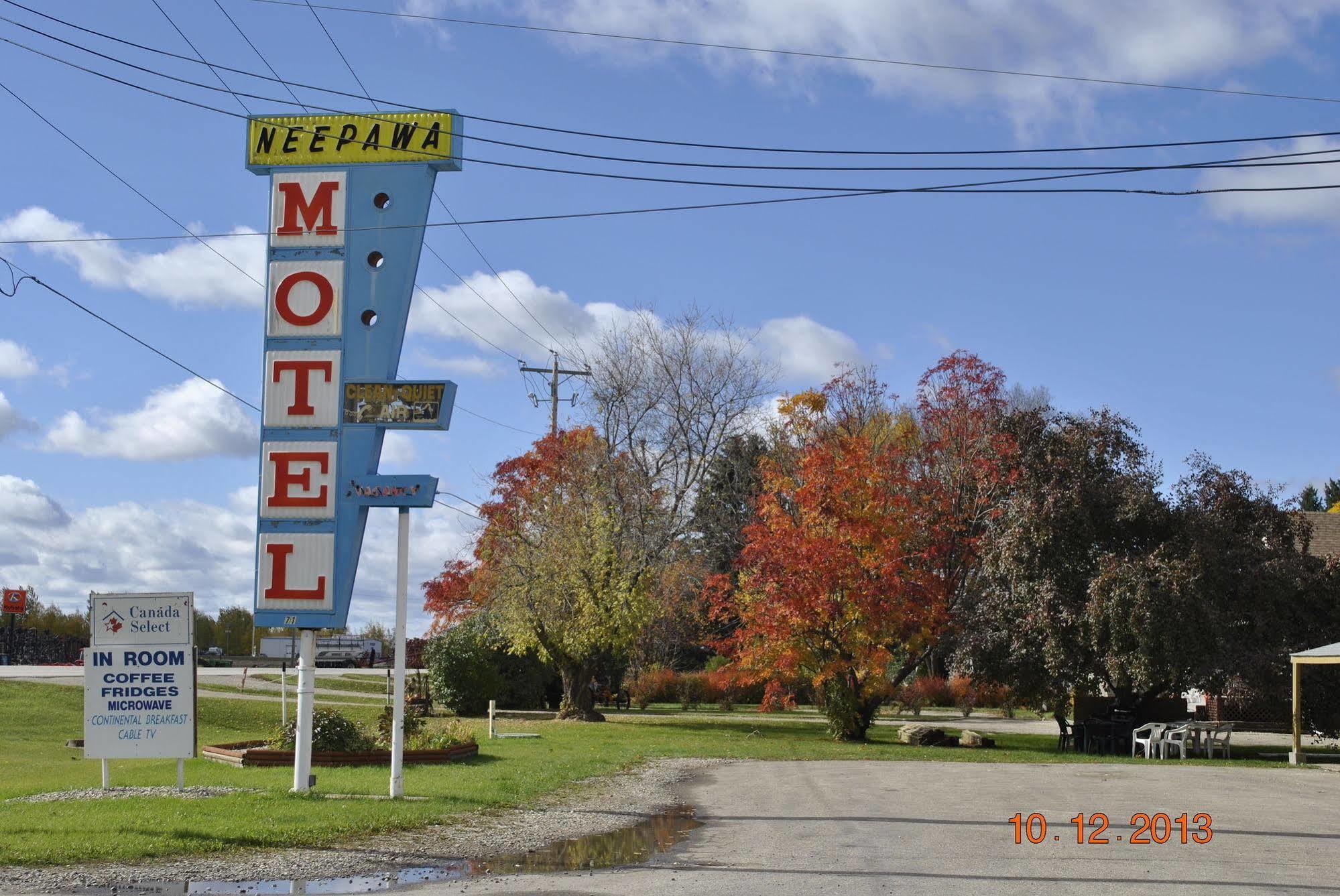 Neepawa Motel Luaran gambar
