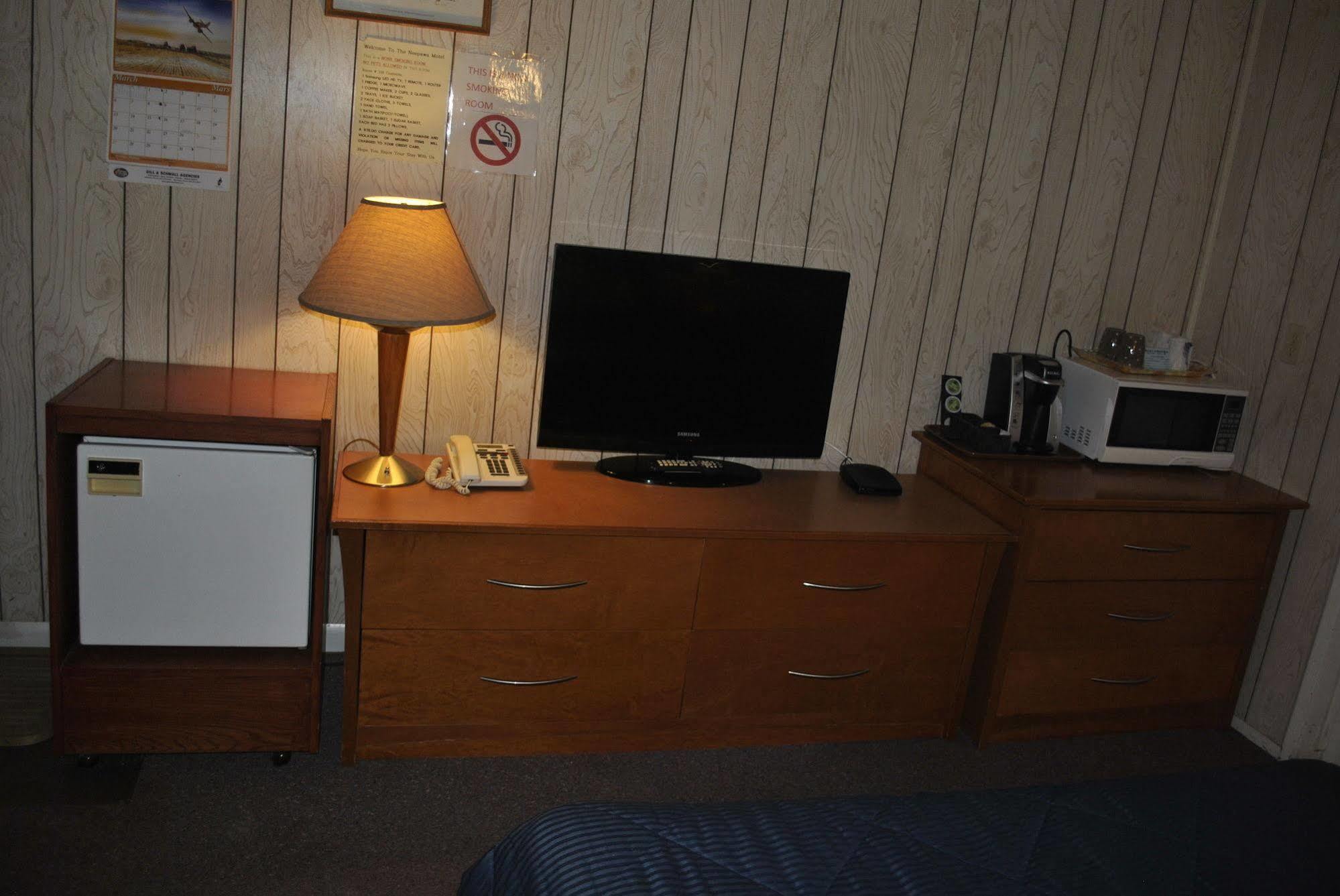 Neepawa Motel Luaran gambar