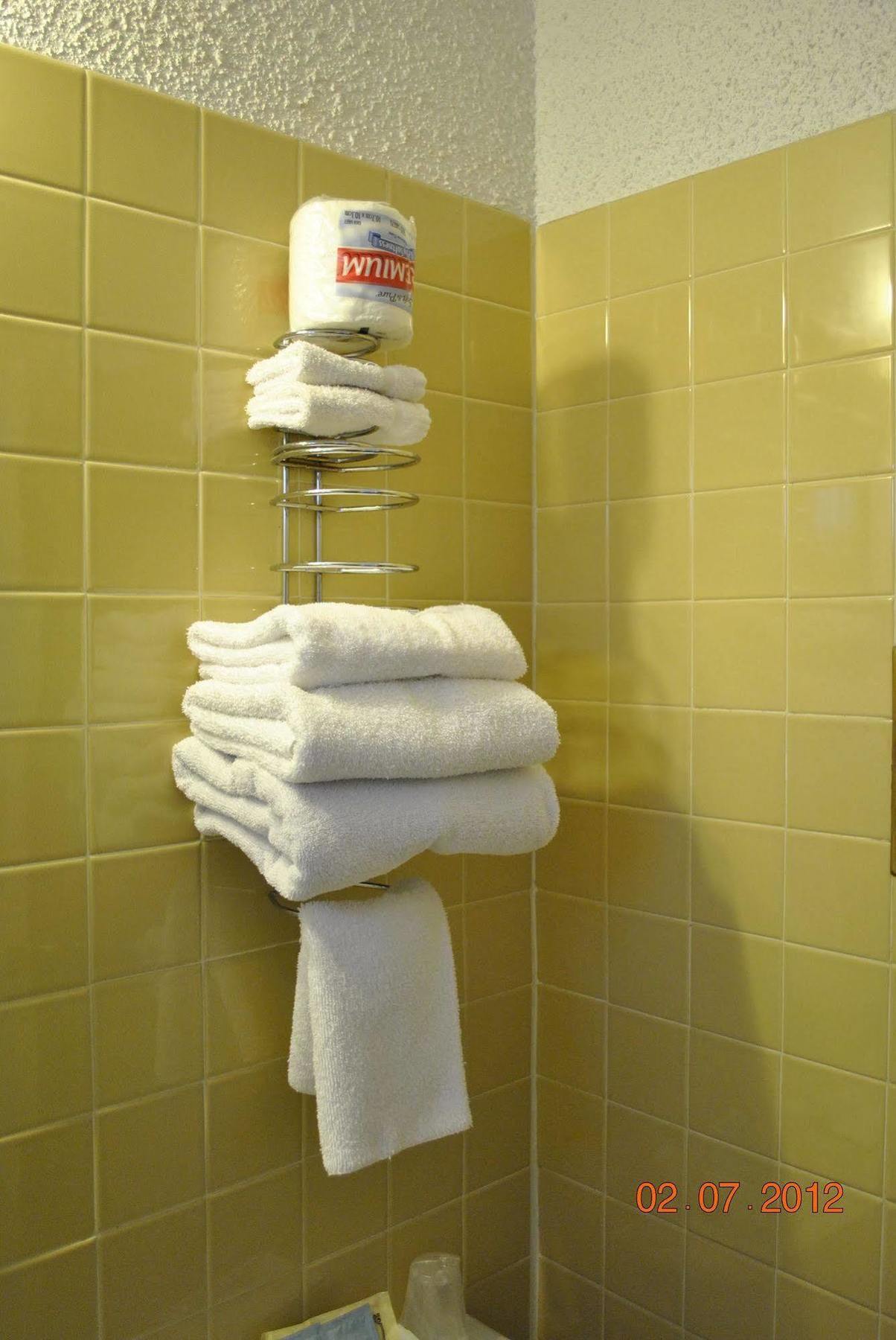 Neepawa Motel Luaran gambar