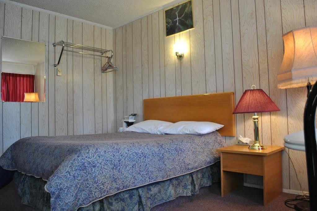 Neepawa Motel Luaran gambar